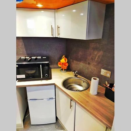 Cute & Cosy Loft-Style Studio Close To Beach Apartamento Bournemouth Exterior foto