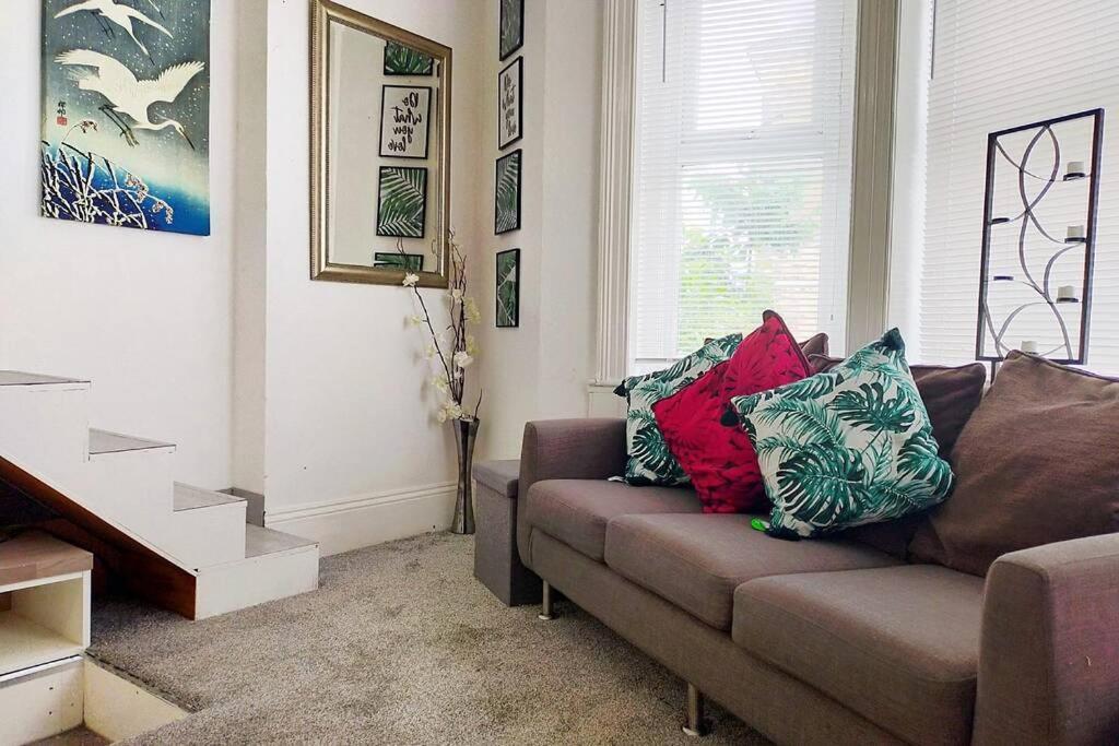 Cute & Cosy Loft-Style Studio Close To Beach Apartamento Bournemouth Exterior foto