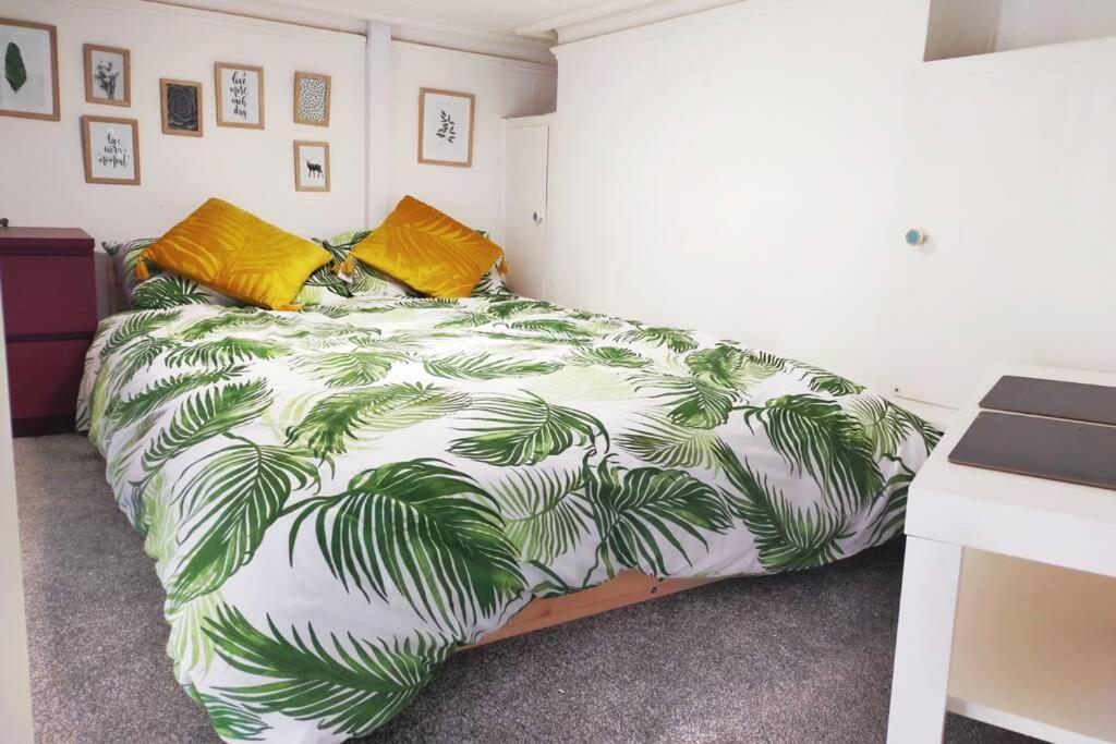 Cute & Cosy Loft-Style Studio Close To Beach Apartamento Bournemouth Exterior foto