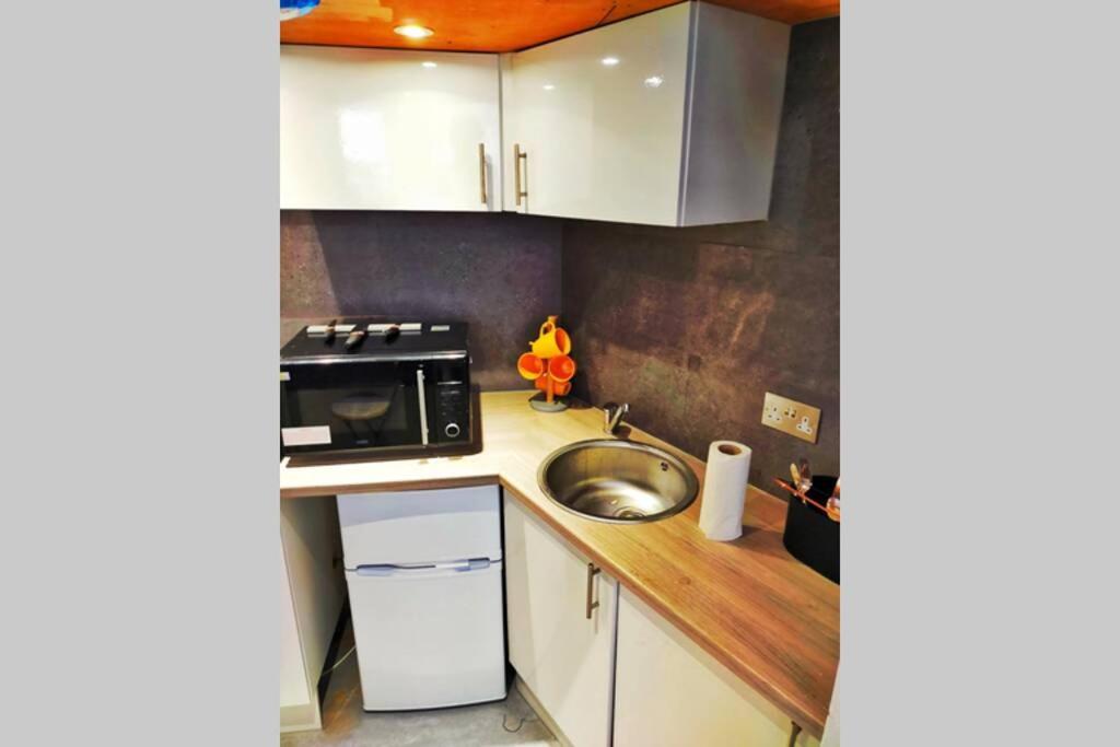 Cute & Cosy Loft-Style Studio Close To Beach Apartamento Bournemouth Exterior foto